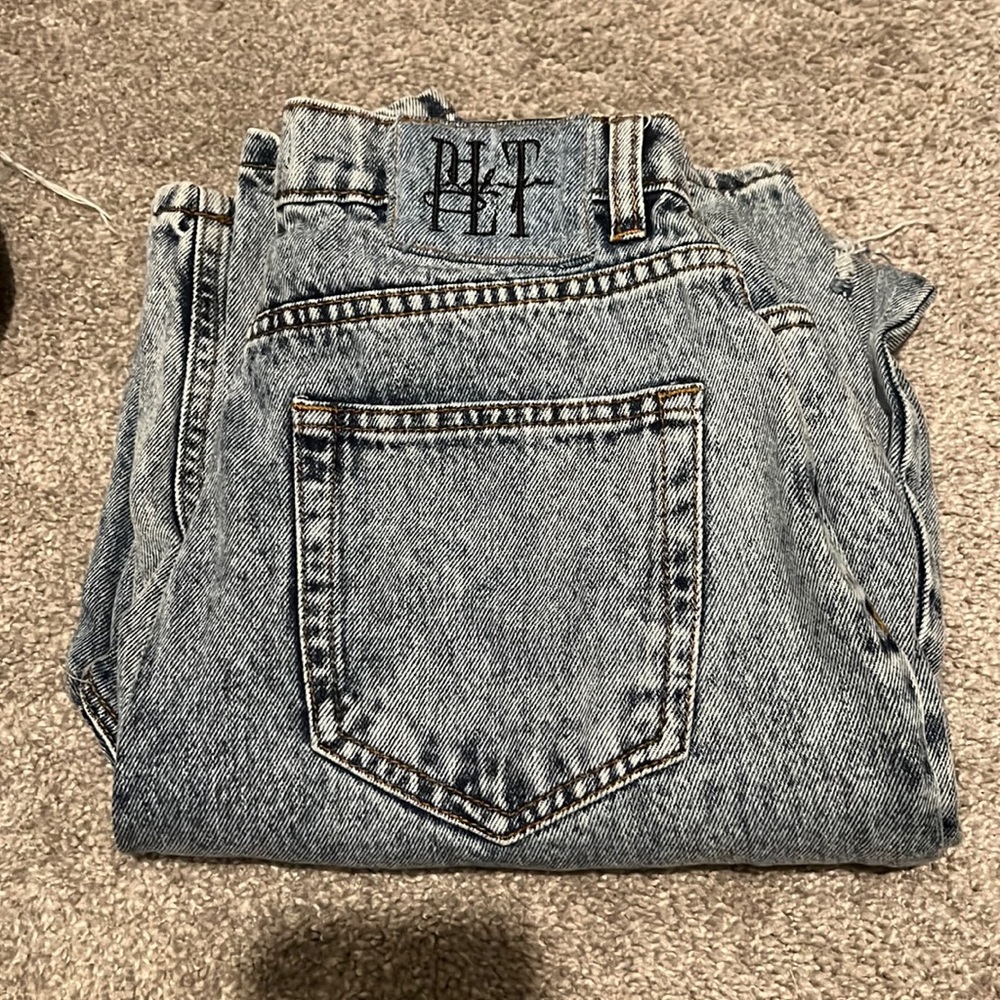 PLT Distressed Mom Jeans